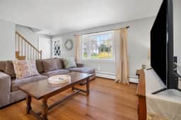 Downtown Mystic House w/ Yard, Pet-Friendly Getaway