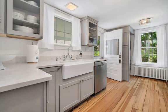 Historic 3BR w/ Large Patio/Yard | Downtown Mystic