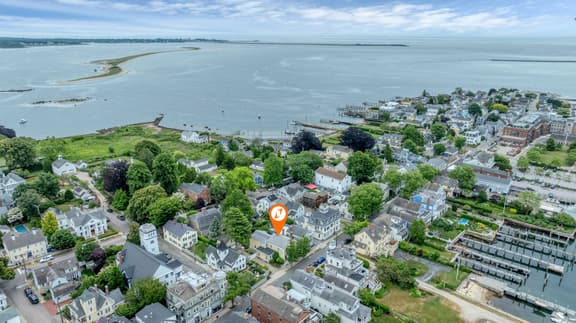 Stonington Village | Walk to Beach, Shops & Dining